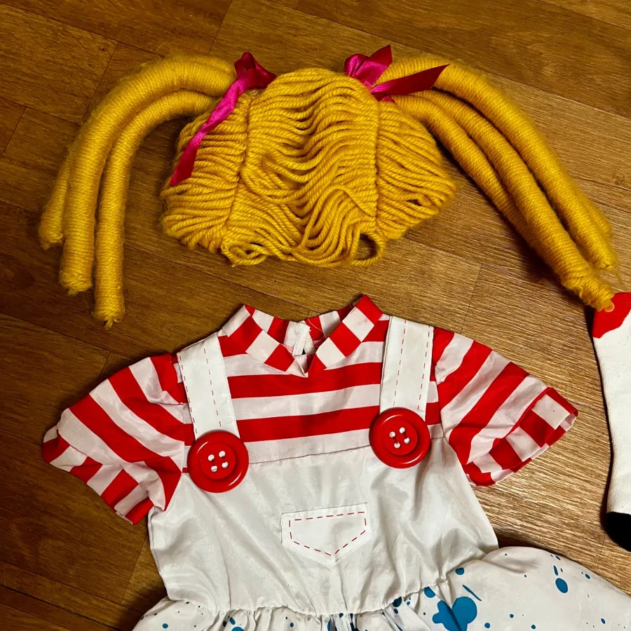 لباس عروسکی