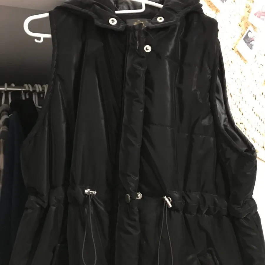 پافر مشکی کلاهدار