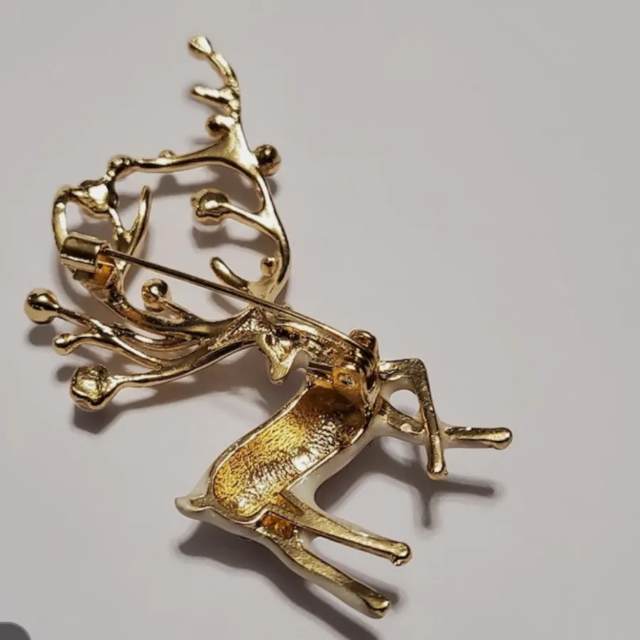 کل سینه گوزن