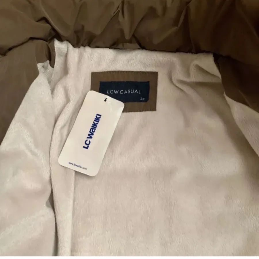 کاپشن السی واکیکی lcw