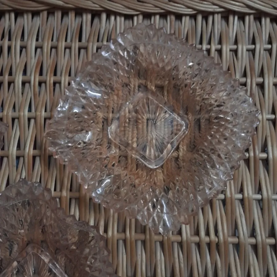 پسته خوری صورتی قدیمی