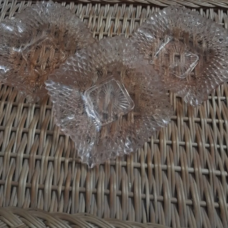 پسته خوری صورتی قدیمی