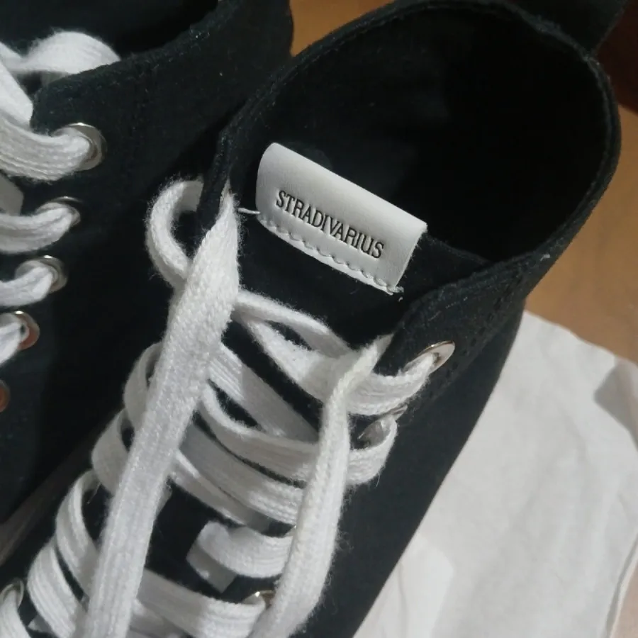 کتونی ساق دار stradivariu