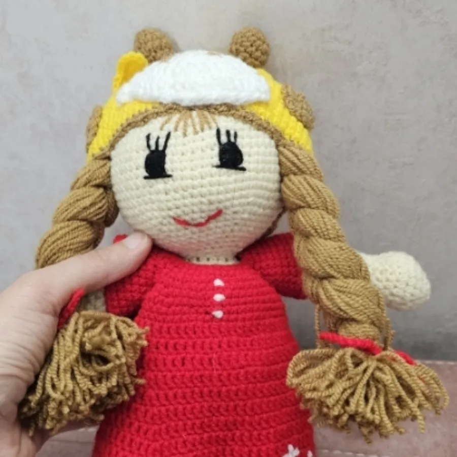 عروسک بافتنی