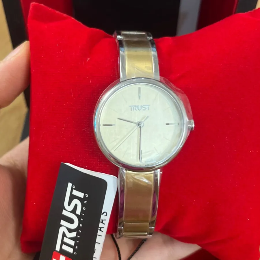 ساعت زنانه تراست اصل