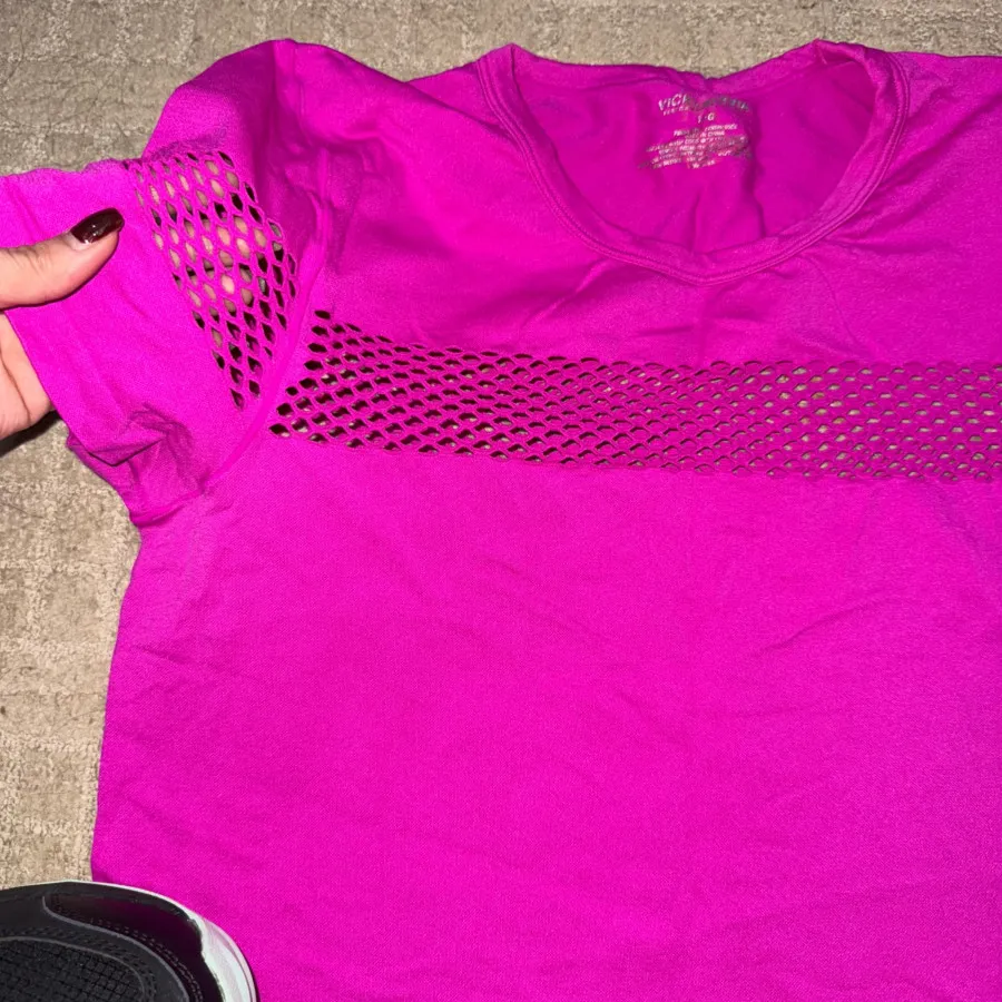 تیشرت ورزشی