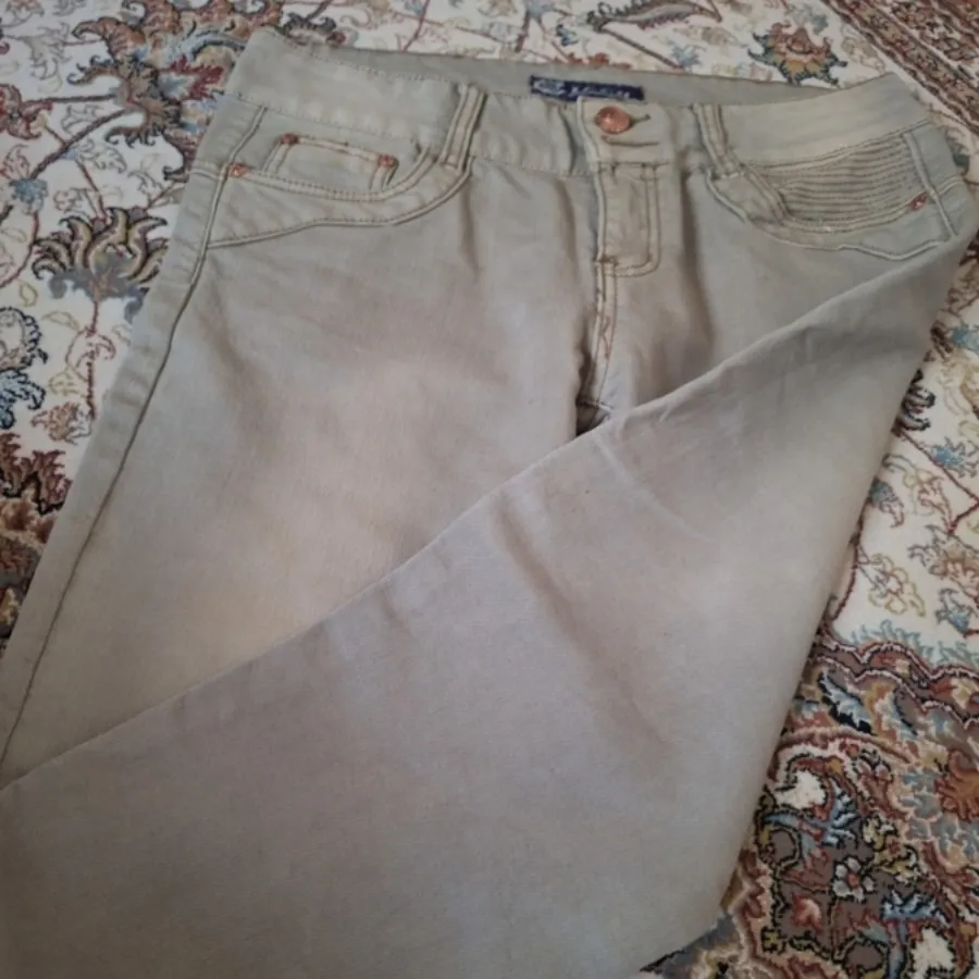 شلوار کتانی