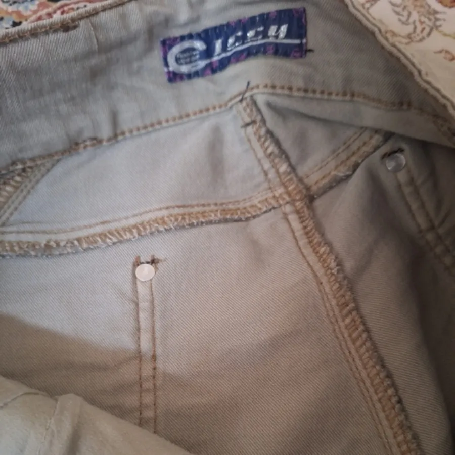 شلوار کتانی