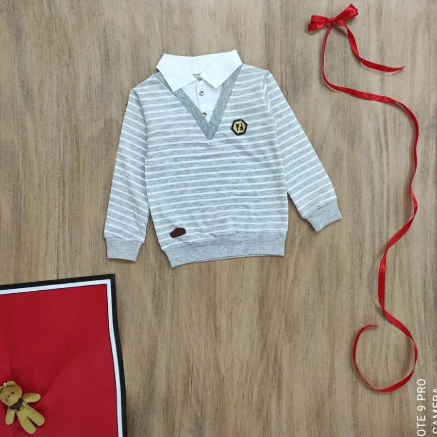 بلوز پسرانه یقه سفید