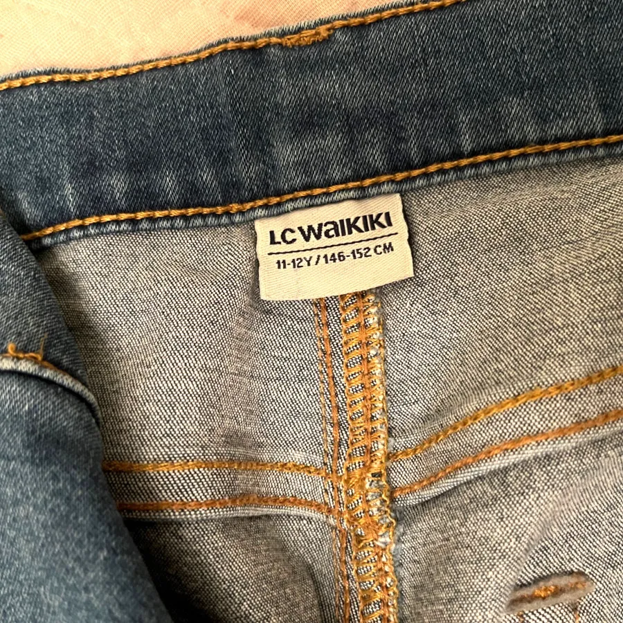 شلوار جین بچگانه LCW