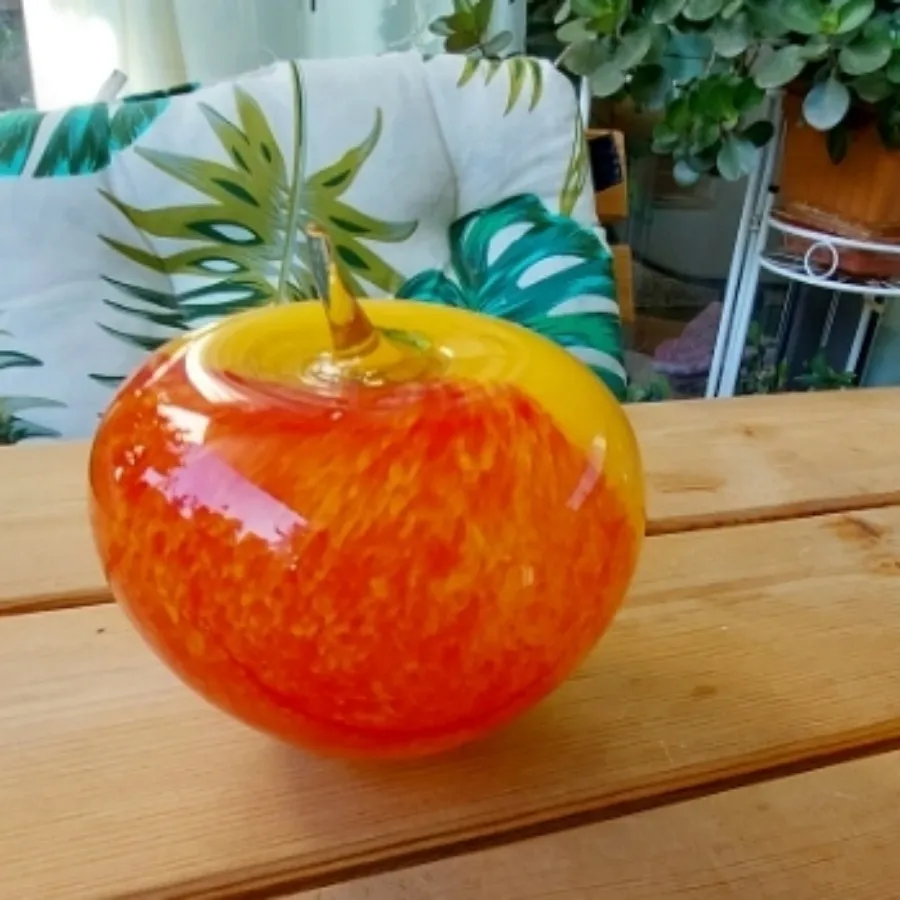 سیب وگلابی تزیینی