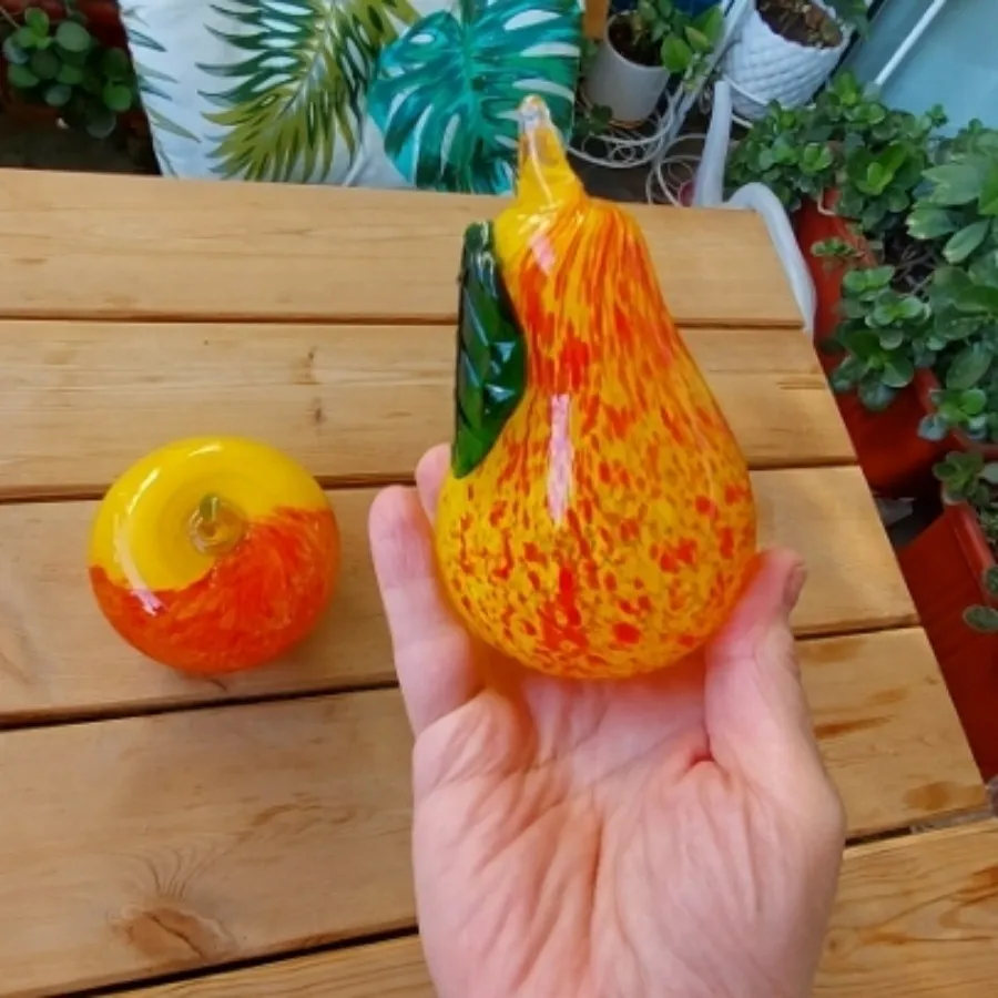 سیب وگلابی تزیینی