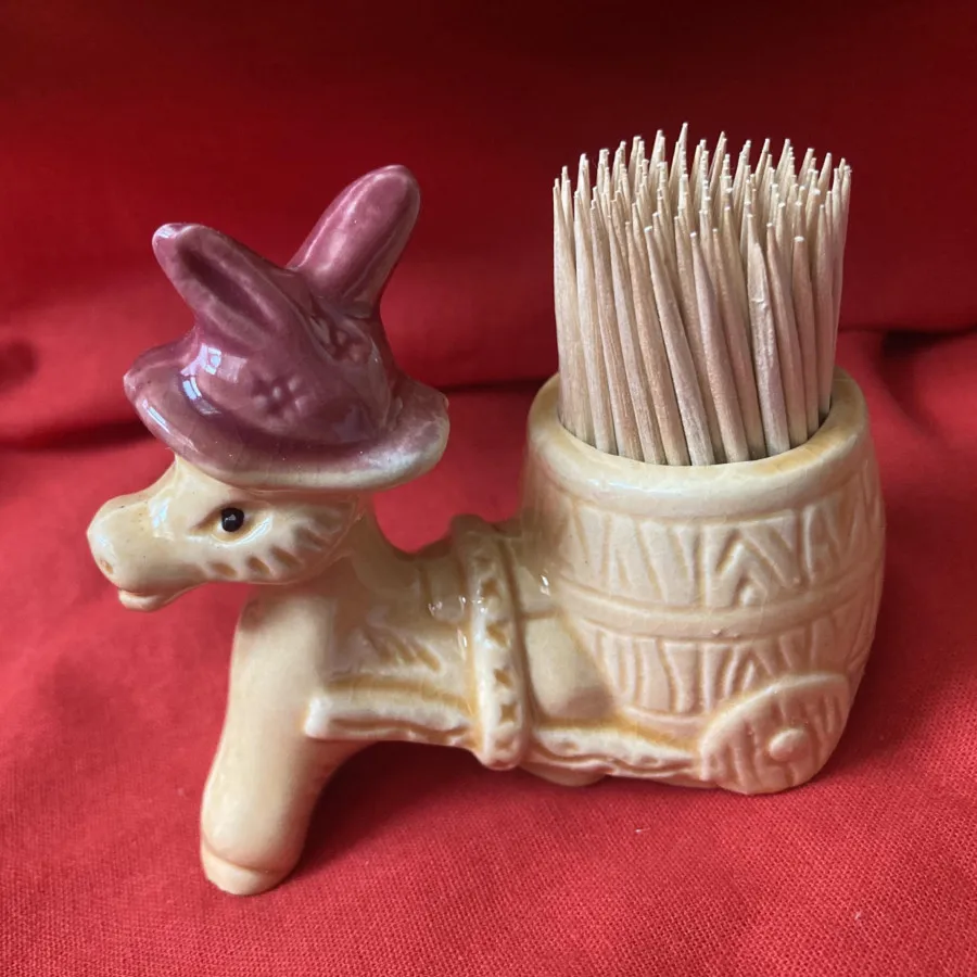 مجسمه های قابل جای خلال