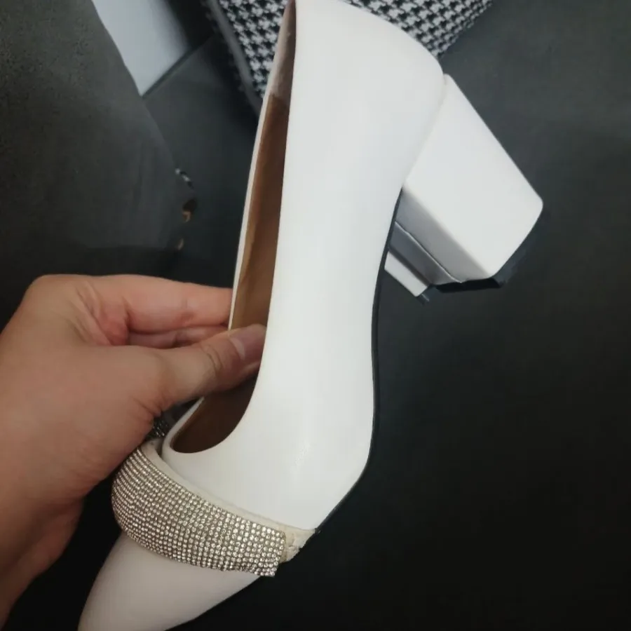 کفش سفید زنانه سایز 37