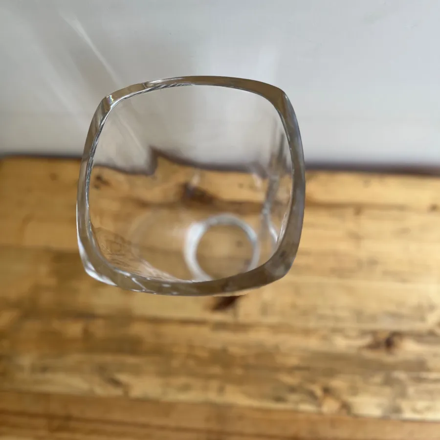 گلدان ناخمن