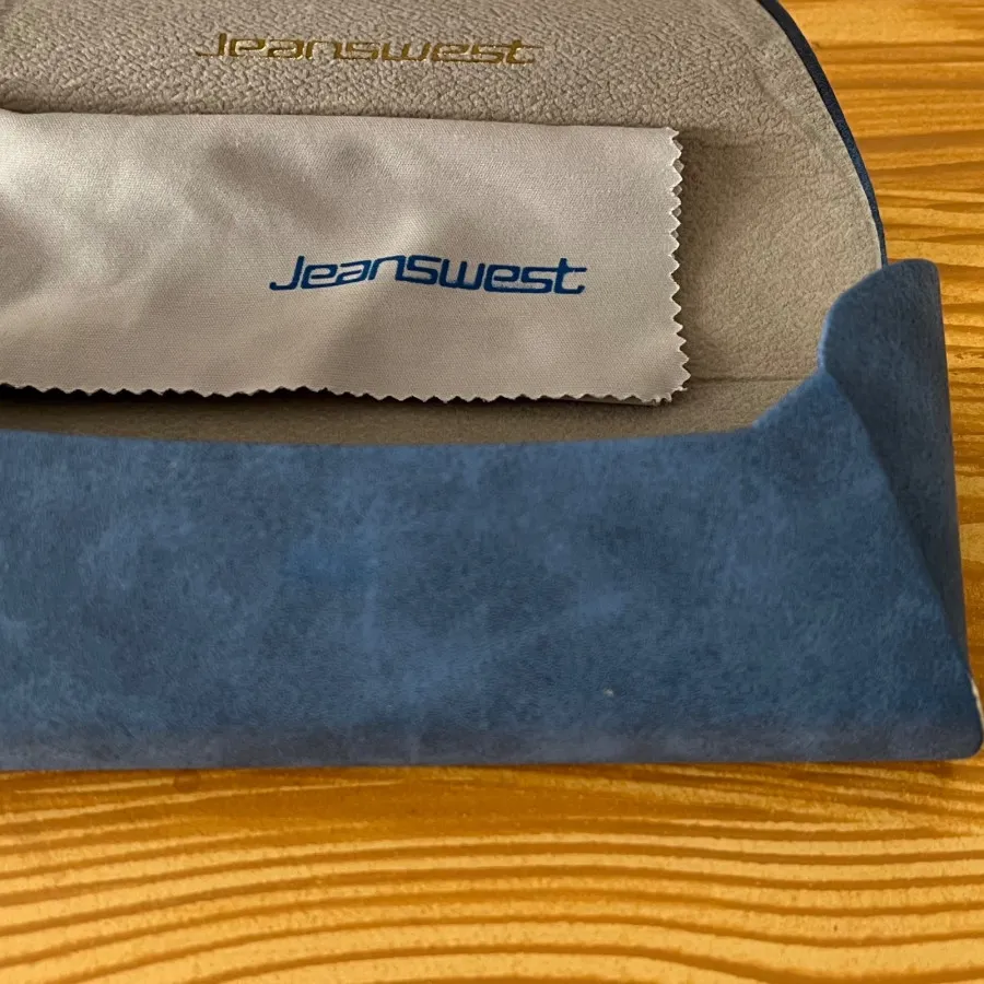 عینک جین وست