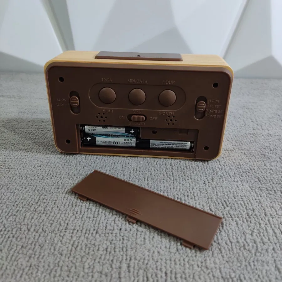 ساعت رومیزی دیجیتال