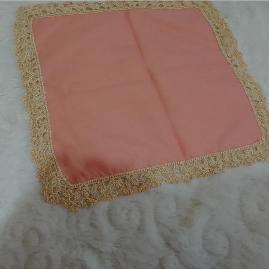 رومیزی قلاب بافی