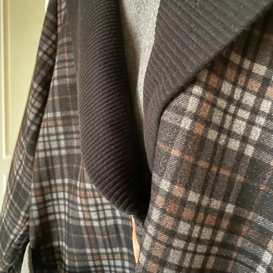 پالتو چهارخونه فوتر