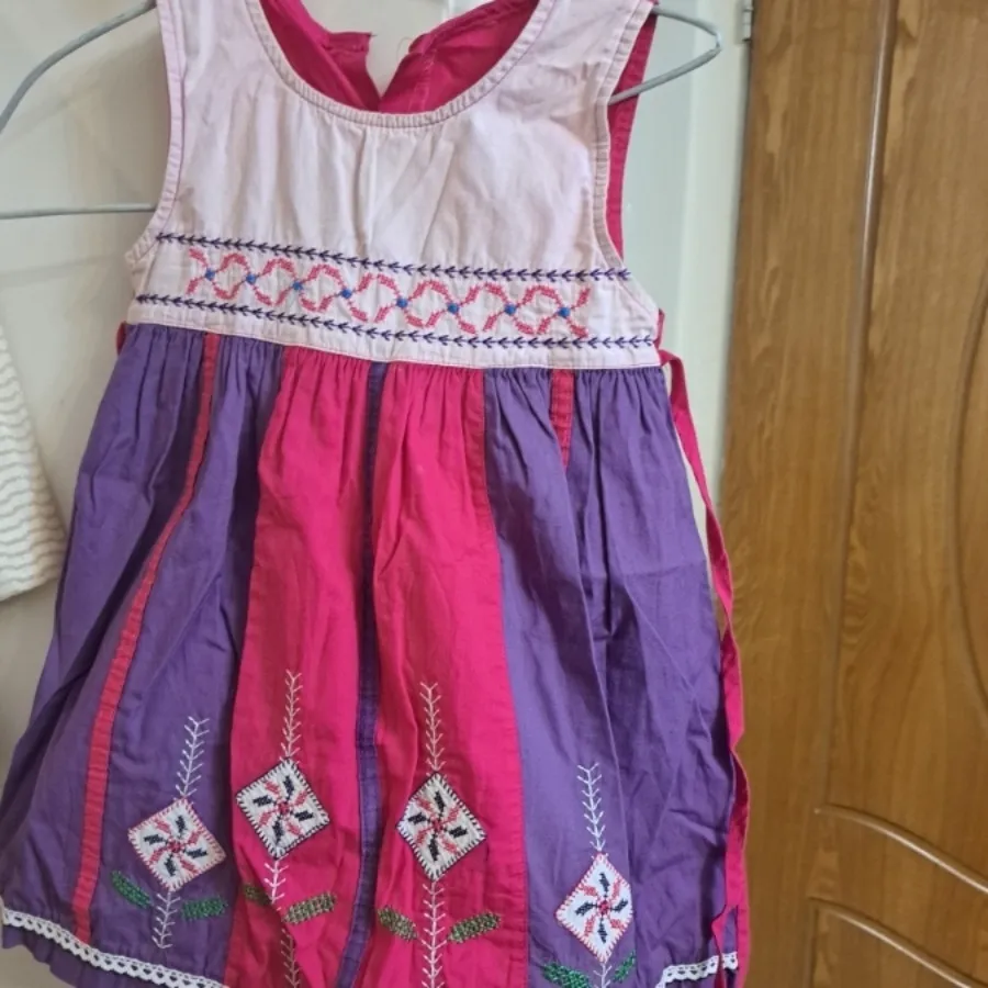 تیشرت وپیراهن