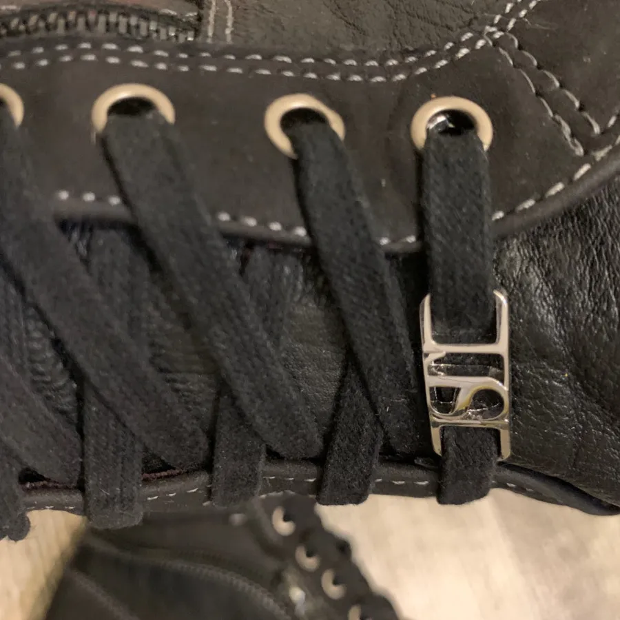 کتونی خارجی