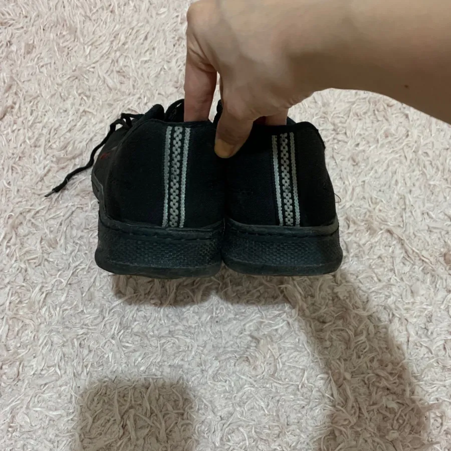 کفش مردانه 43