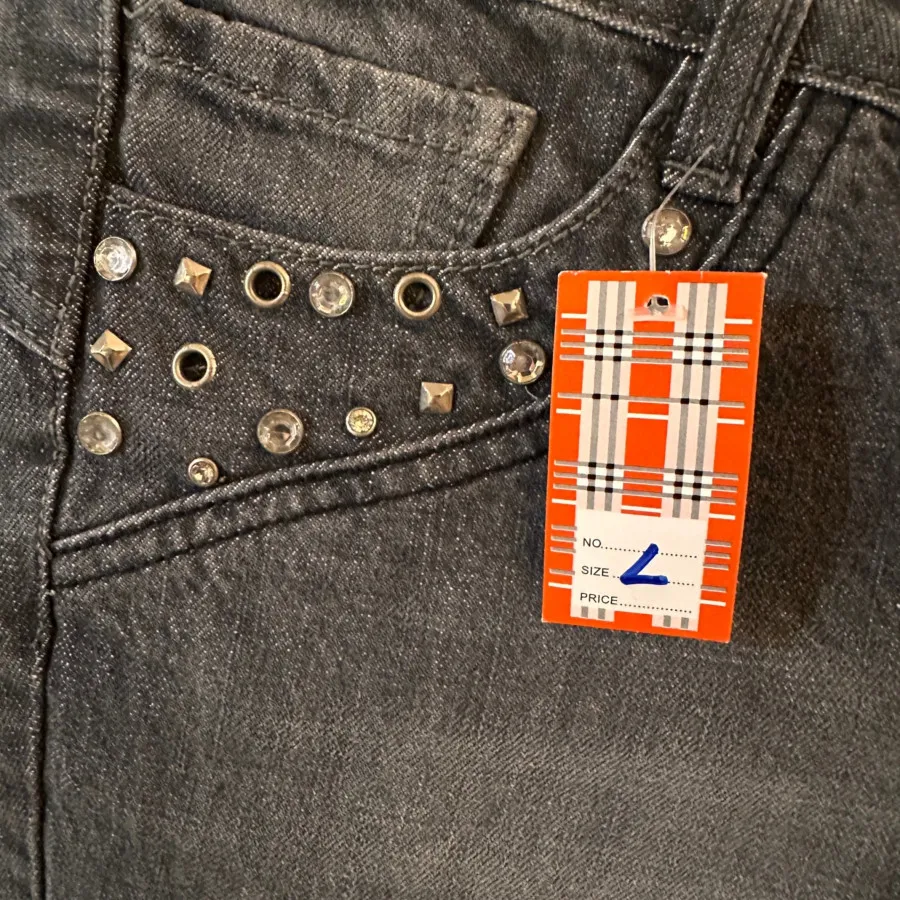 شلوارک جین نگین دار