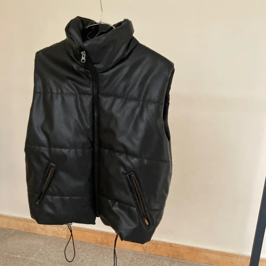 پافر کوتاه مشکی