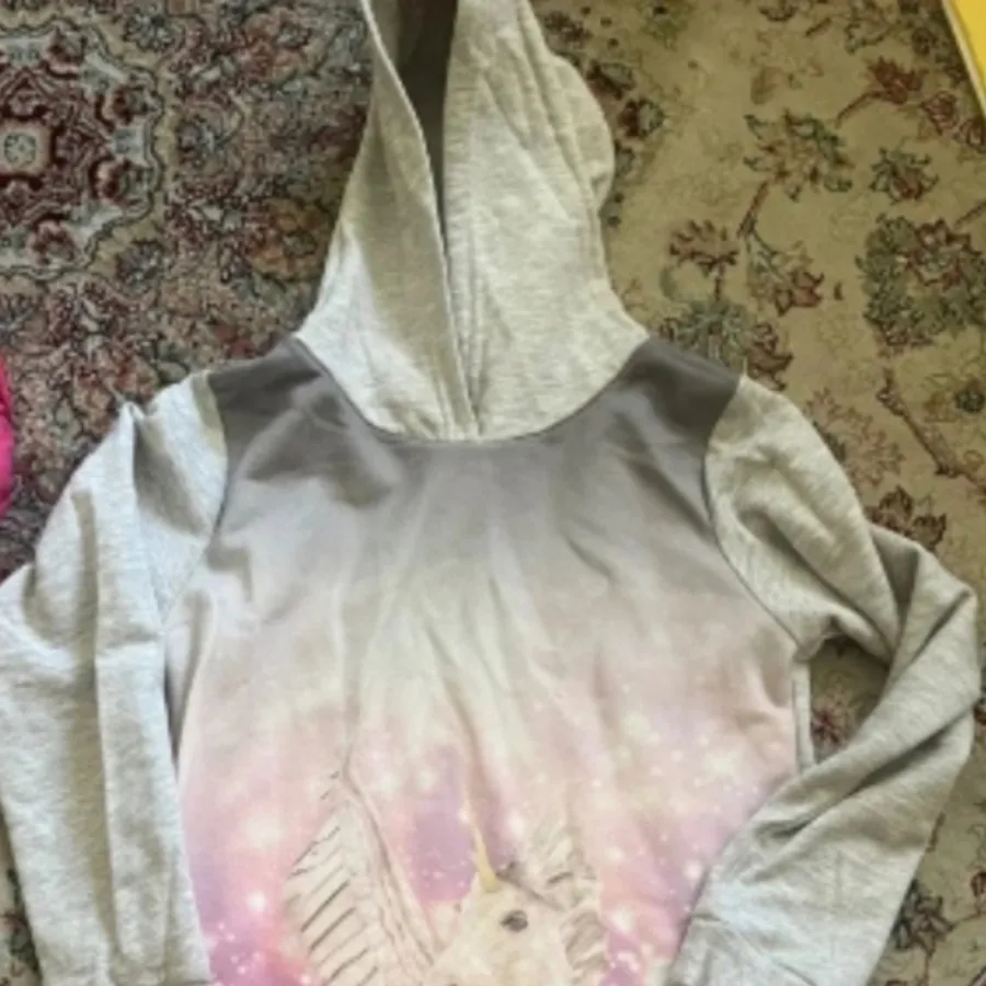 هودی کلاهدار