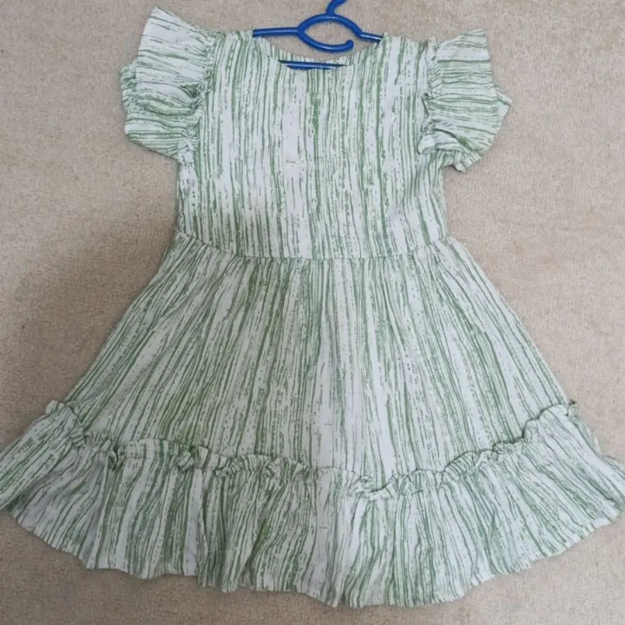 پیراهن دخترانه