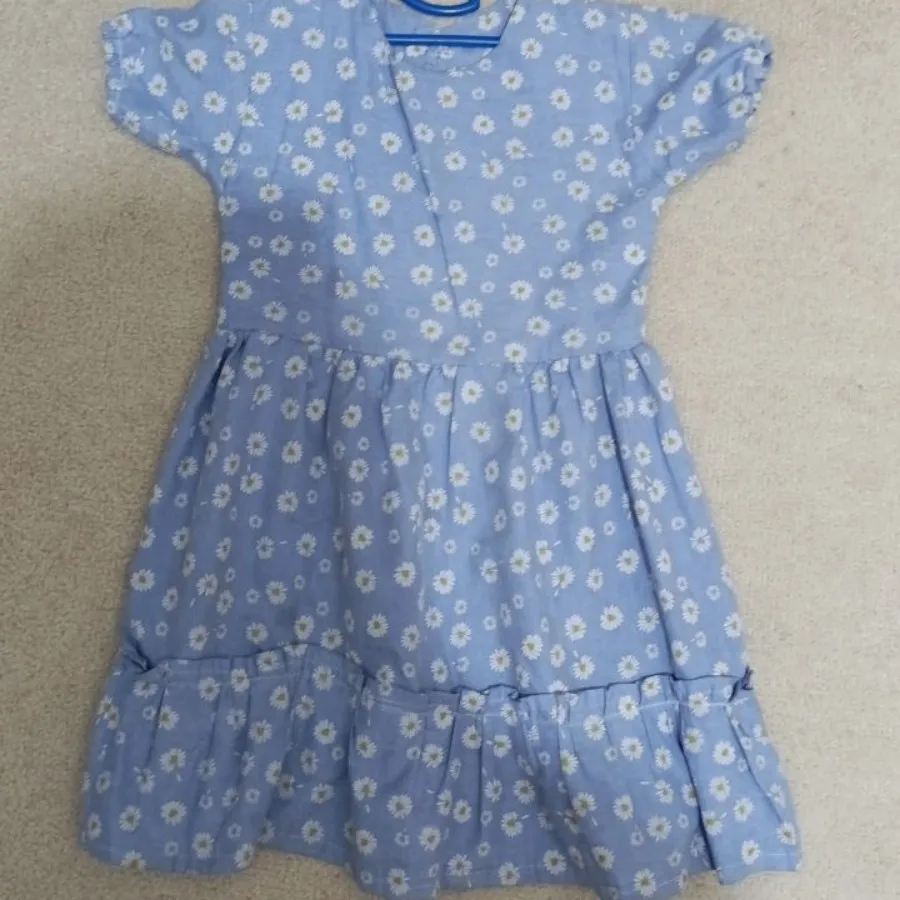 پیراهن دخترانه