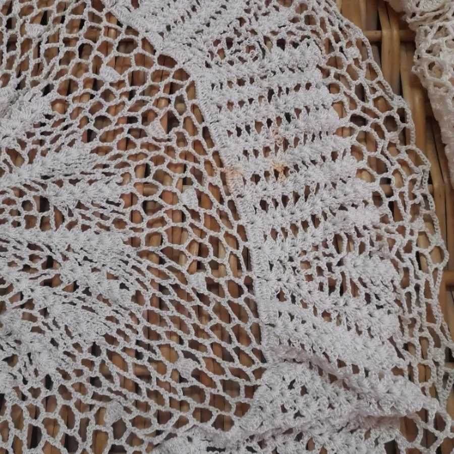 رومیزی دست بافت