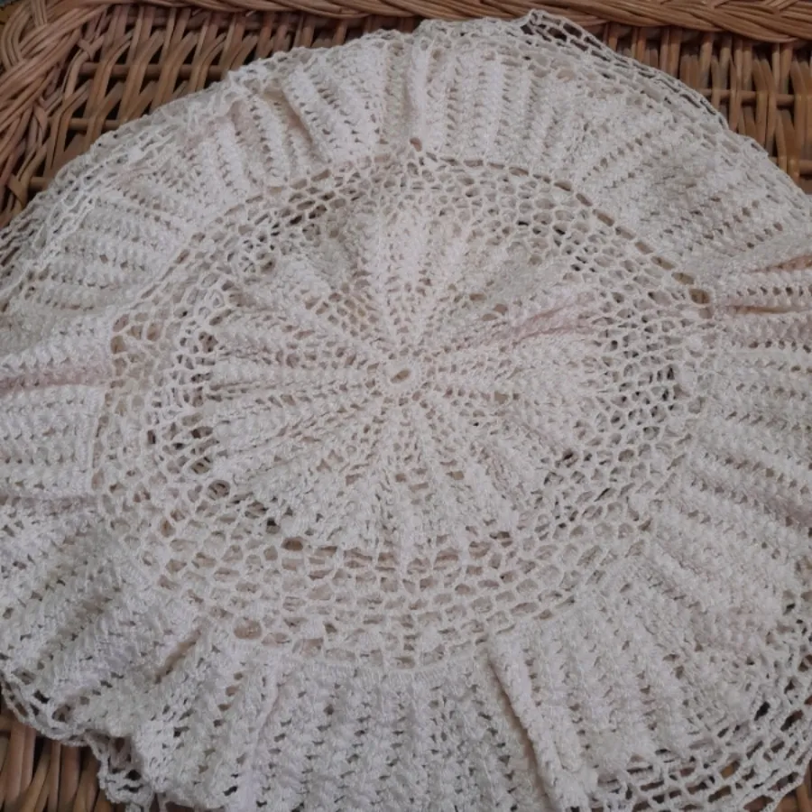 رومیزی دست بافت