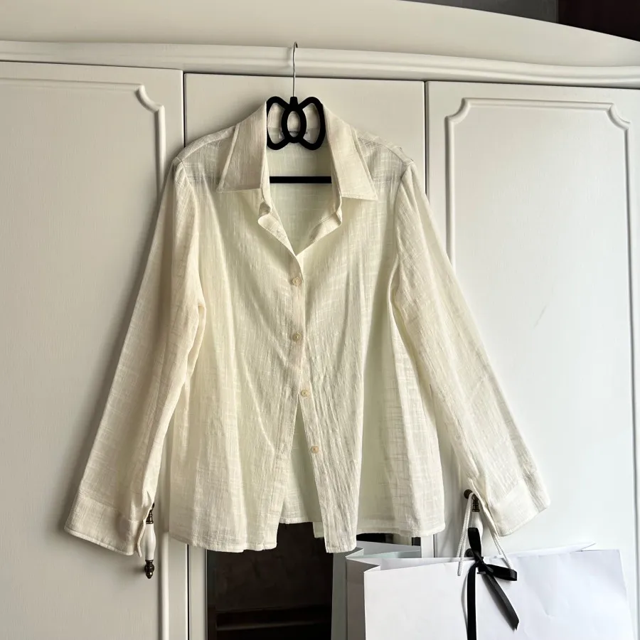 شومیز نخی سفید