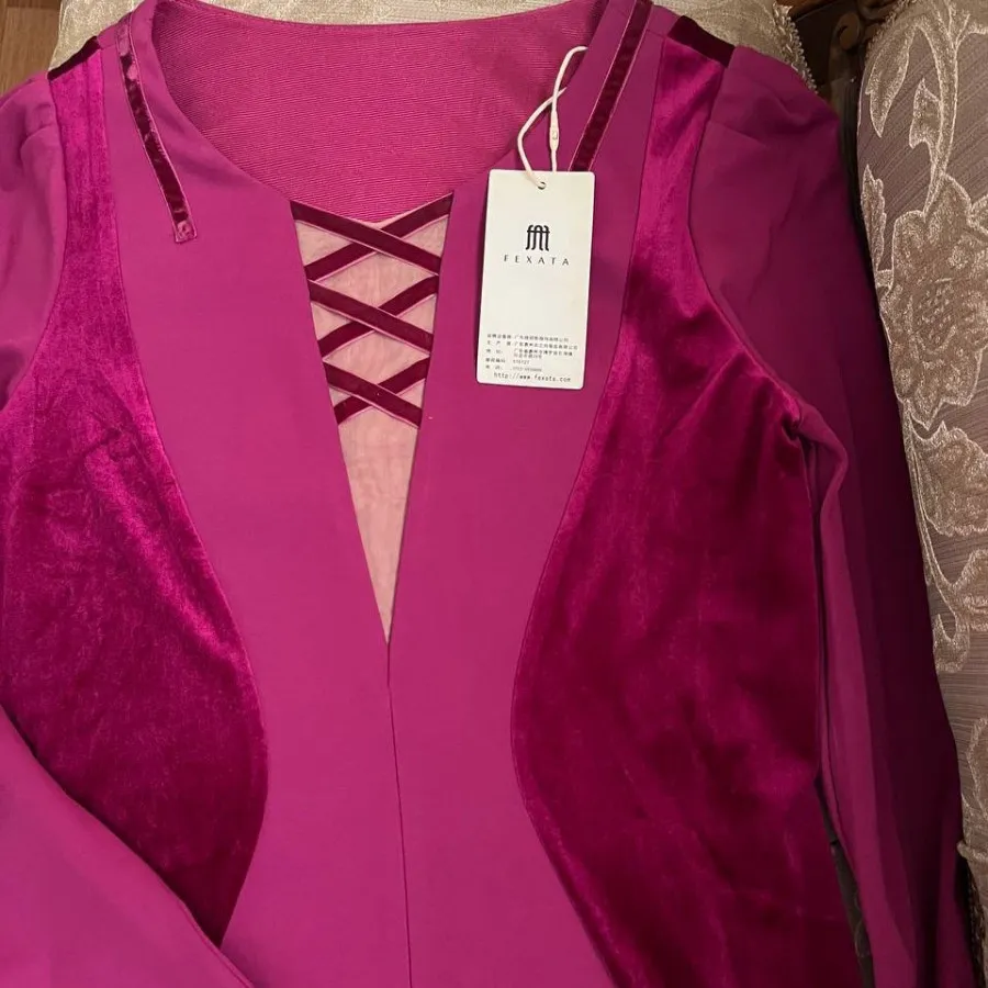 پیراهن ارغوانی مخمل