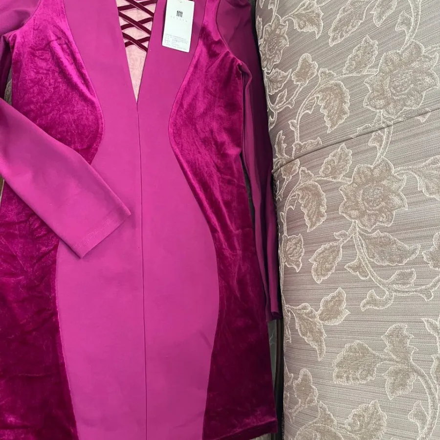 پیراهن ارغوانی مخمل