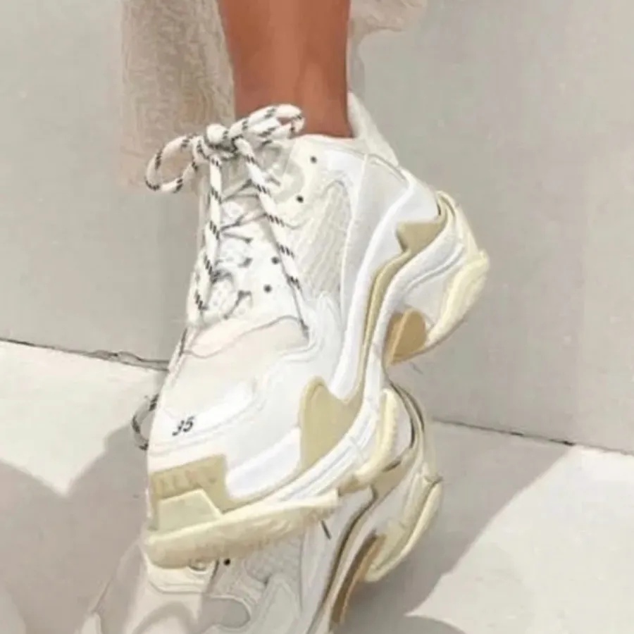 کتونی ballenciaga tripl s