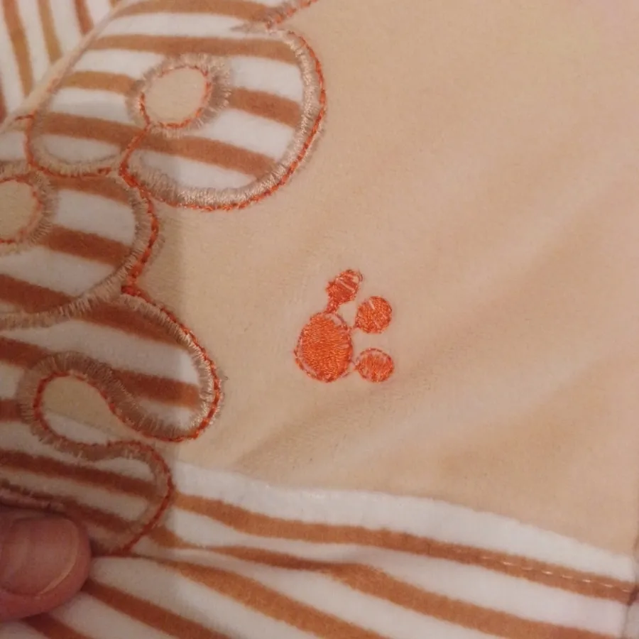 لباس بچگانه