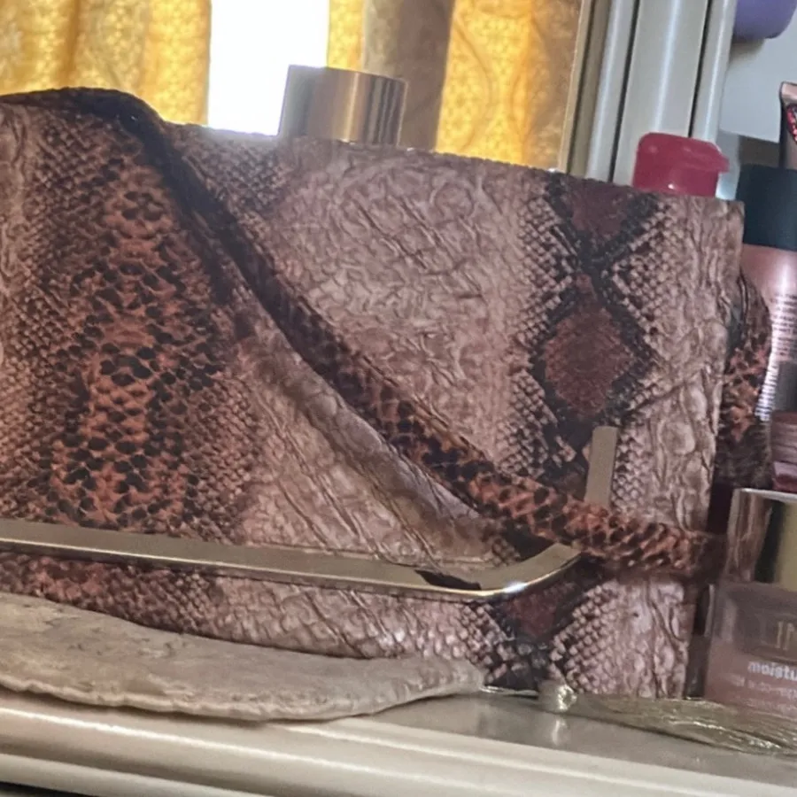 کیف پوست ماری