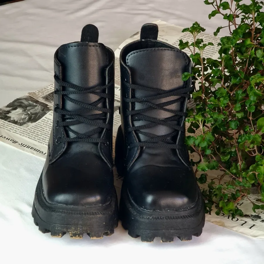 بوت اسپرت مشکی