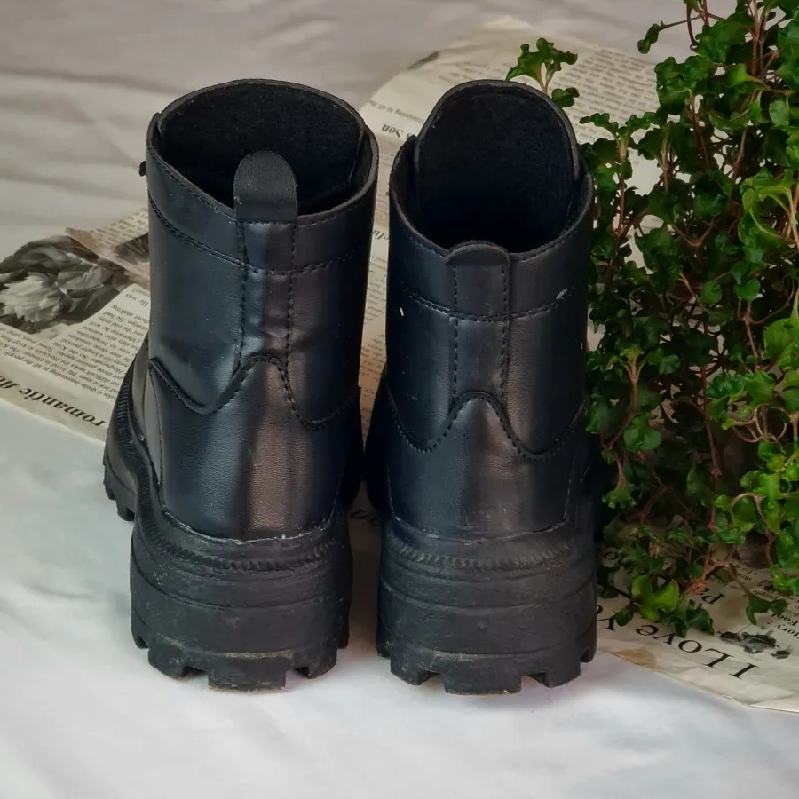 بوت اسپرت مشکی