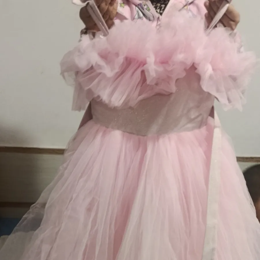 پیراهن دخترانه