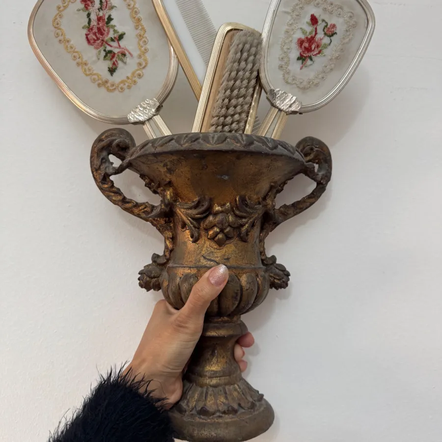 دکوری دیواری