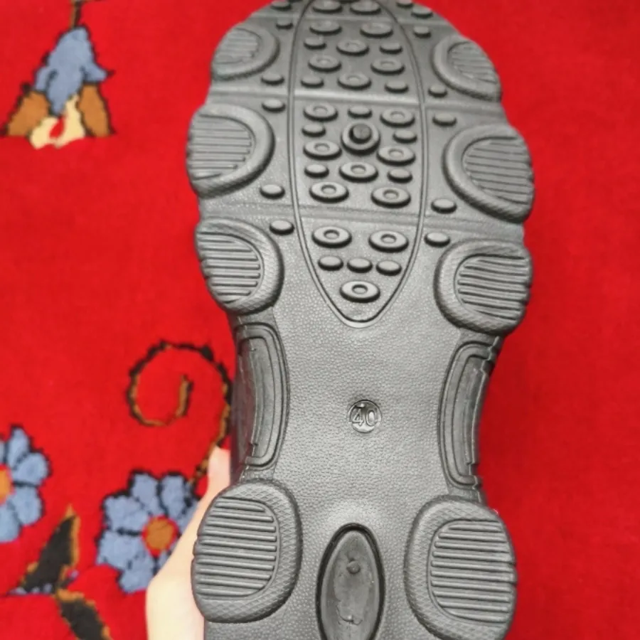 کفش اسپرت زنانه