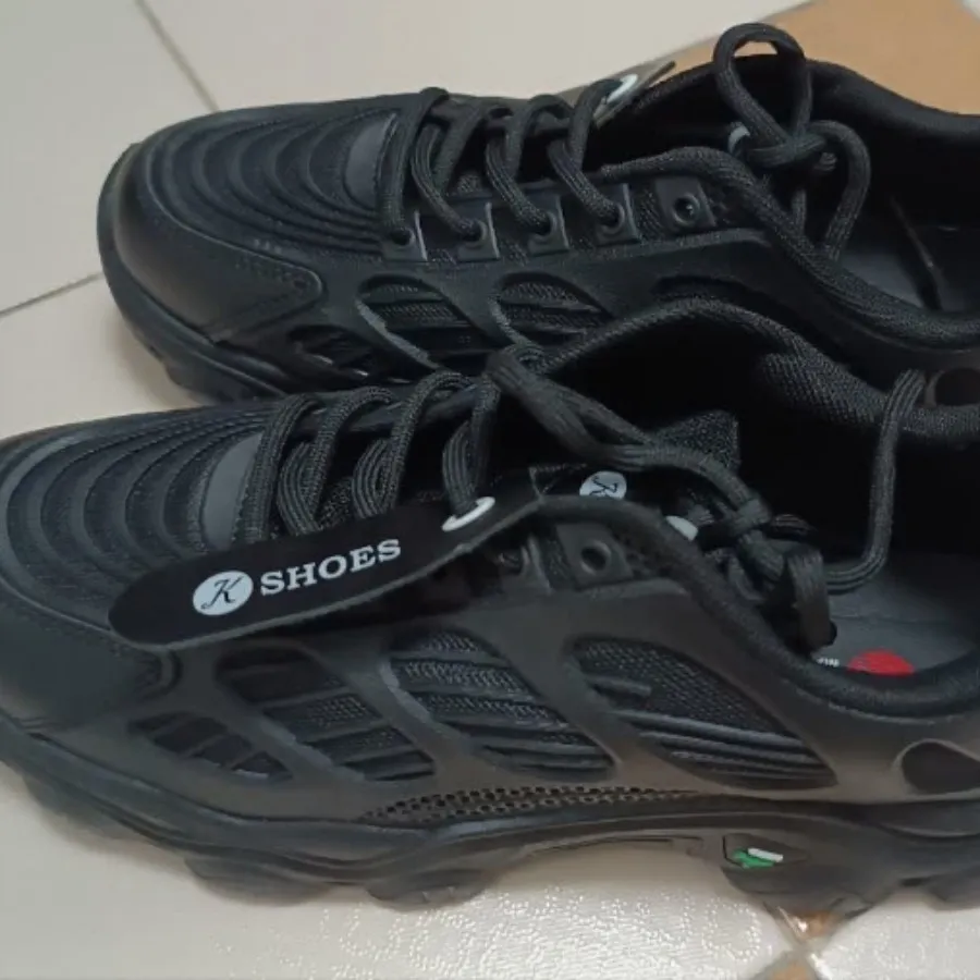 کفش اسپرت زنانه