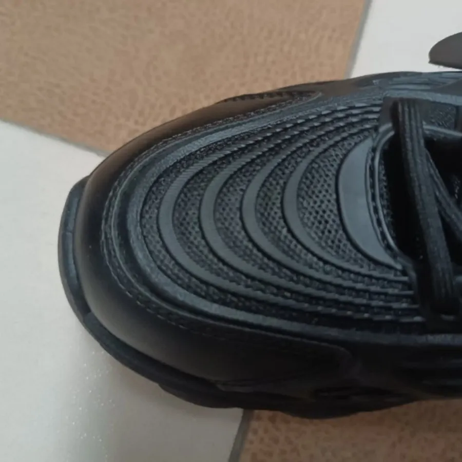 کفش اسپرت زنانه