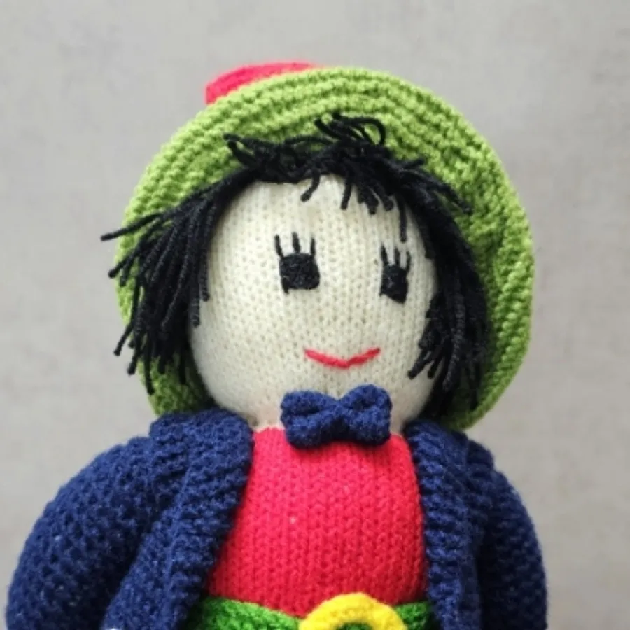 عروسک بافتنی