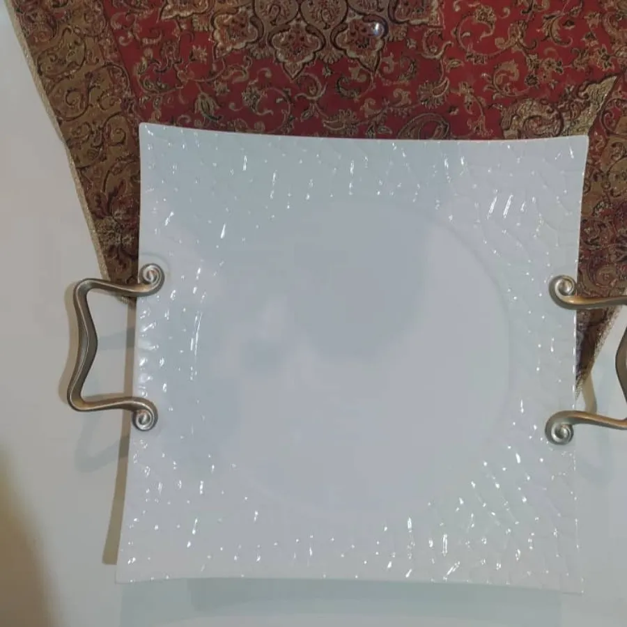 شیرینی یا میوه خوری