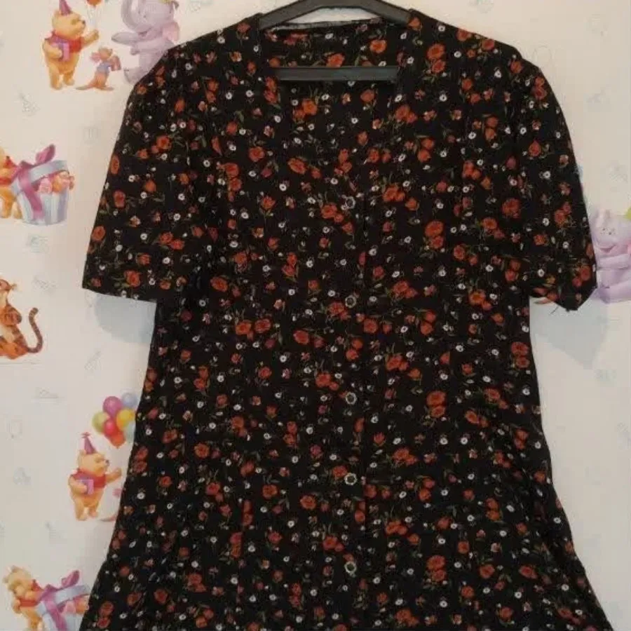 پیراهن گلدار