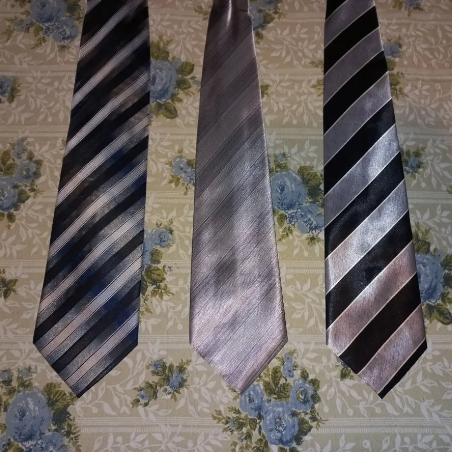 کراوات خارجی قدیمی